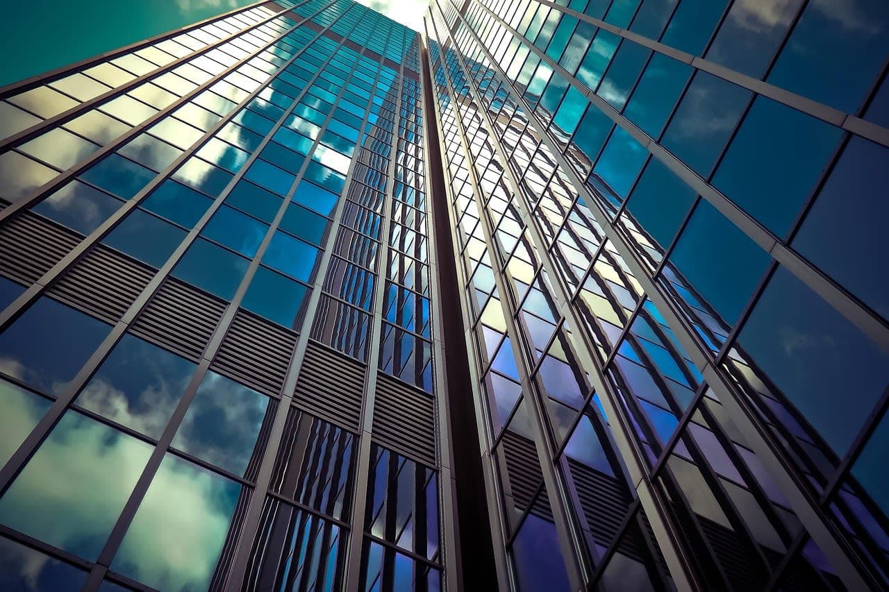 المستشفيات الألمانية ستُعاد هيكلتها ضمن مستويات جودة جديدة german hospital building exterior modern architecture
