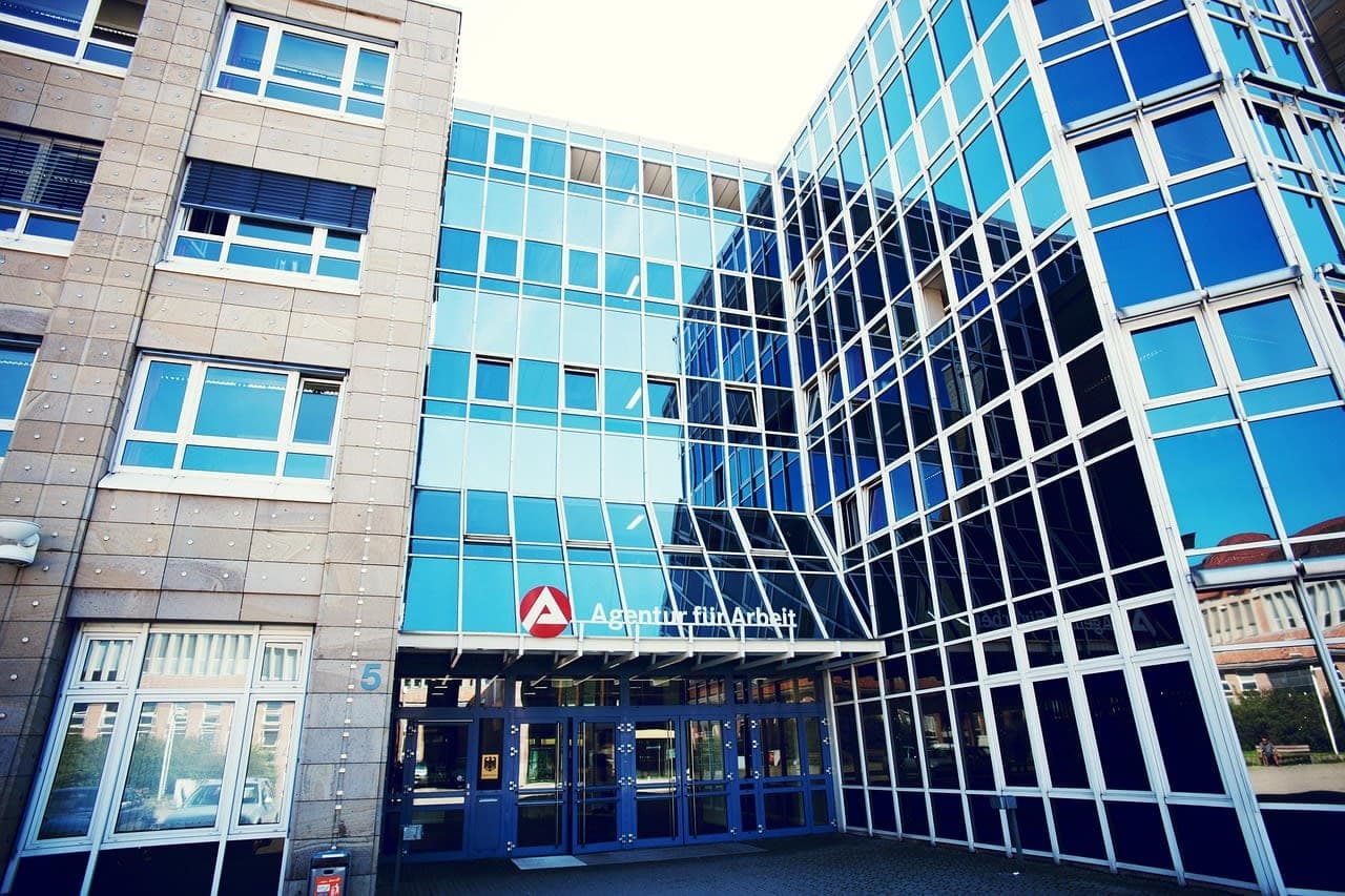 مكتب Jobcenter للاستشارات المهنية German Jobcenter employment office counseling appointment