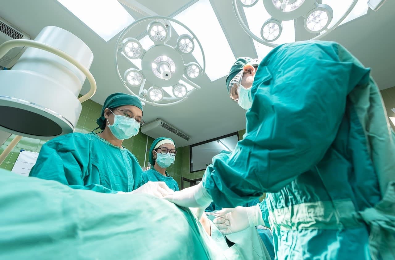 العيادة الخارجية في المستشفى بديل متاح إذا لم تجد موعداً عبر 116117 German hospital outpatient clinic Ambulanz waiting room