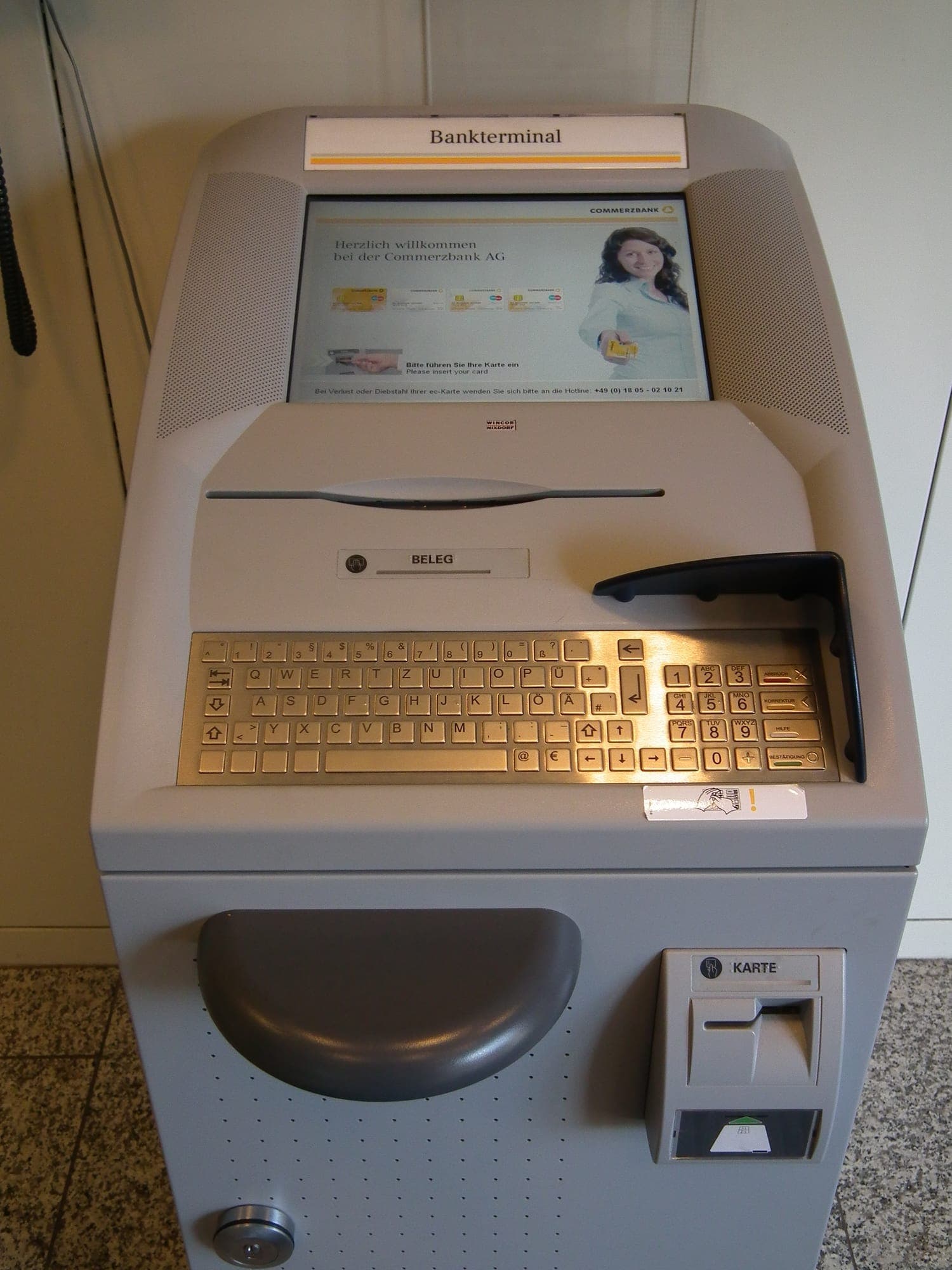 Lastschrift zurück, Vertrag bleibt