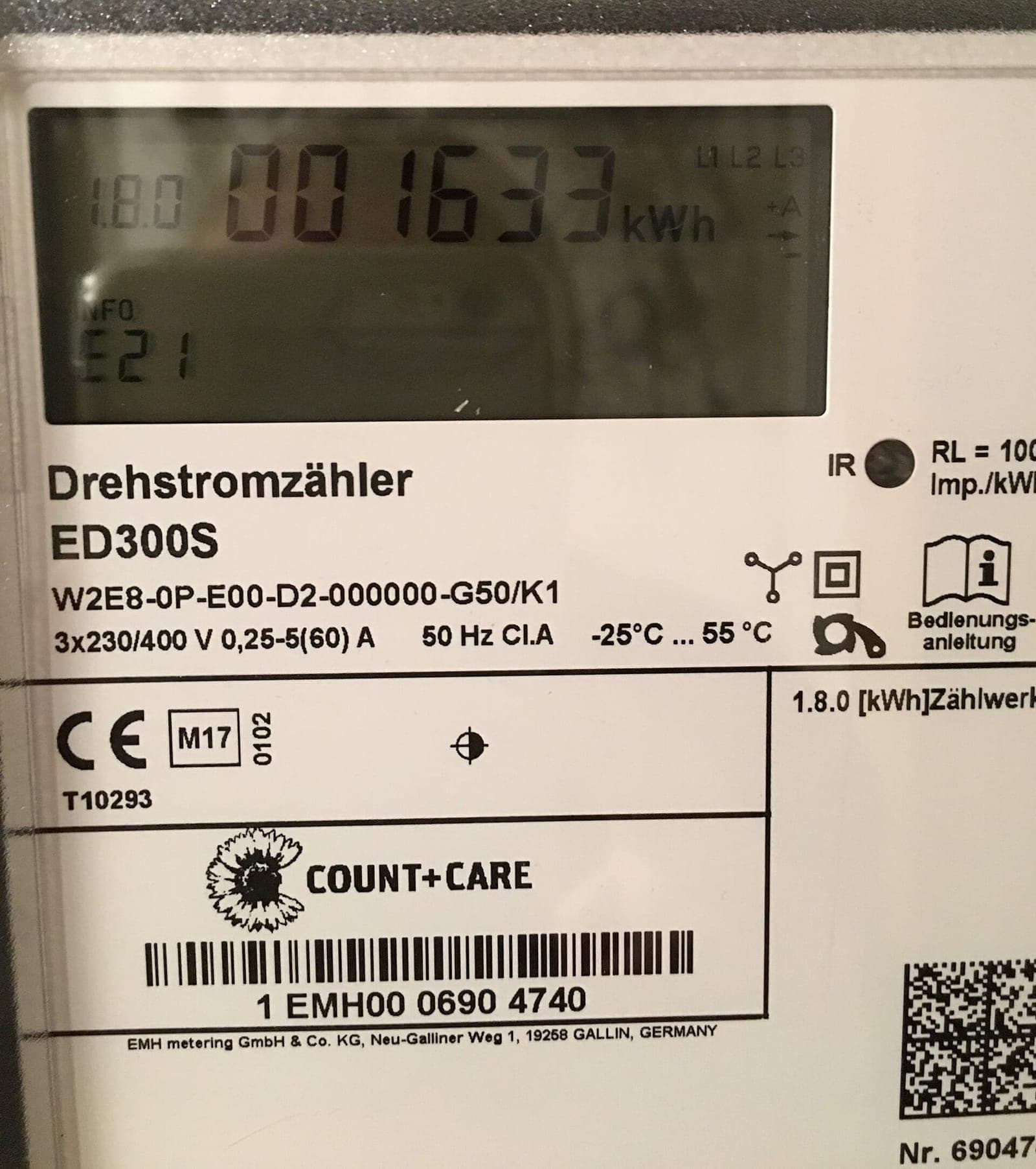 Elektronischer Stromzähler mit Anzeige des Verbrauchs in Kilowattstunden