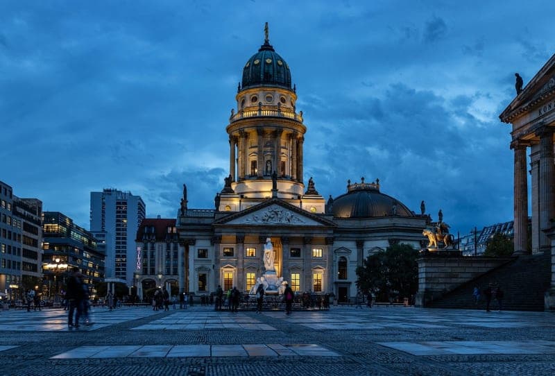 مقر وكالة العمل الاتحادية في برلين Berlin Bundesagentur fuer Arbeit employment office