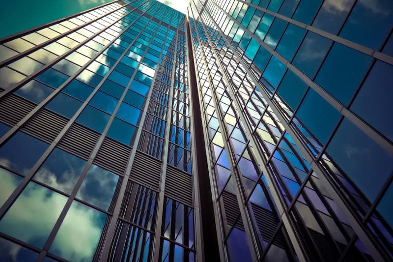 المستشفيات الألمانية ستُعاد هيكلتها ضمن مستويات جودة جديدة german hospital building exterior modern architecture