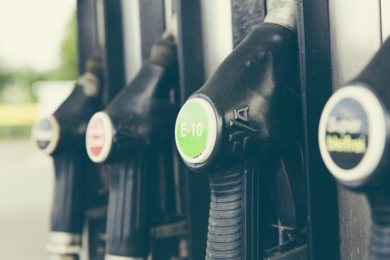 Dieselpreise in Berlin ueberschritten die Marke von 2,10 Euro pro Liter German gas station electronic price display showing high diesel prices