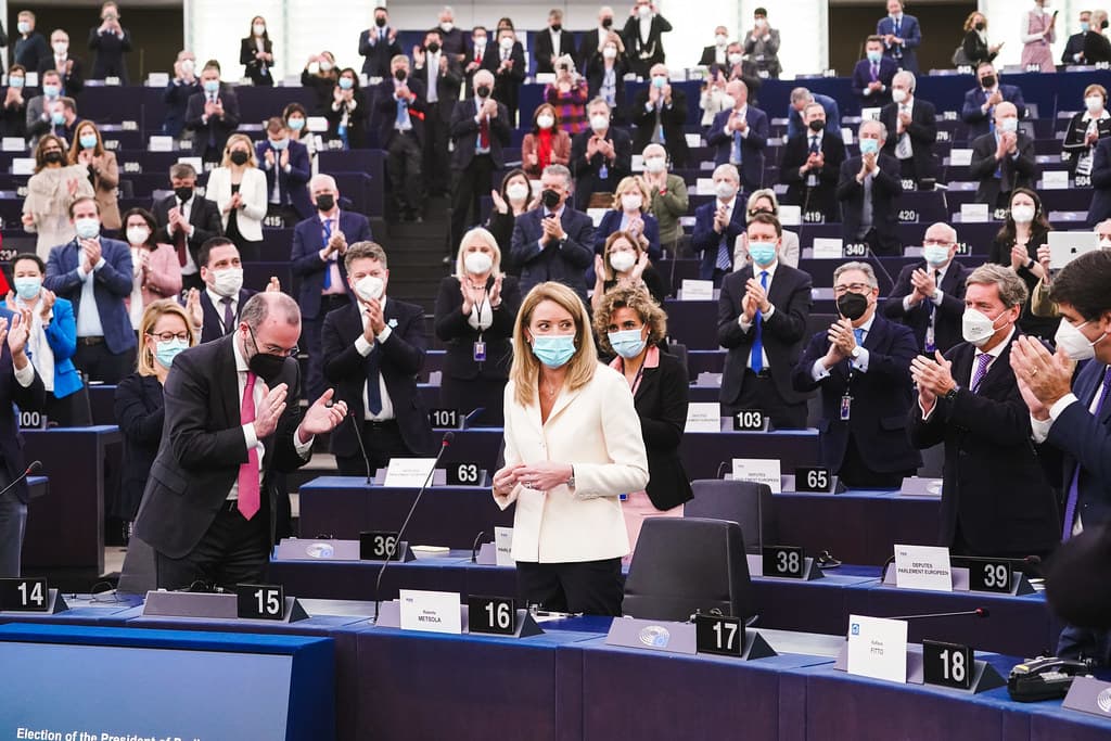 مرتس والمهاجرون وحرب إيران.. ملخص أخبار الجمعة