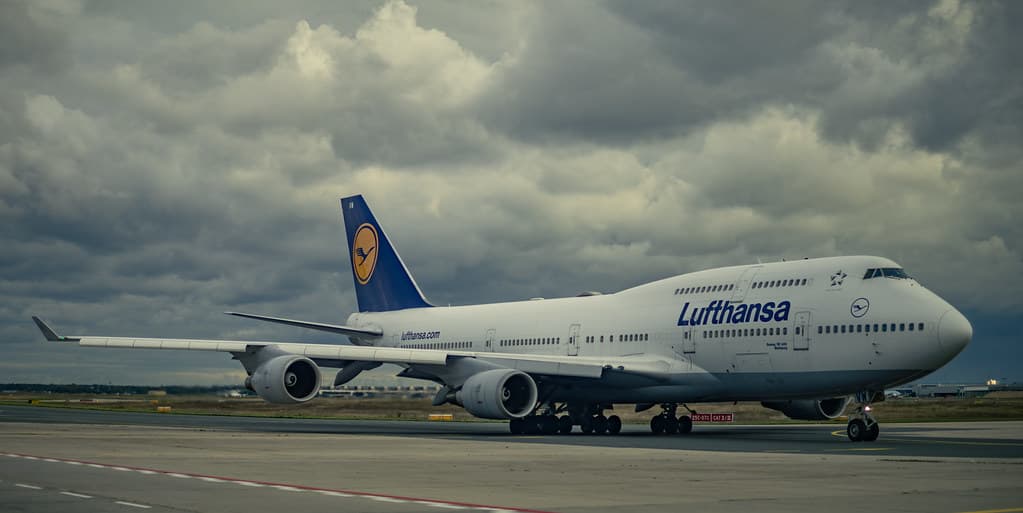 Lufthansa تحذّر: 40 طائرة قد تبقى أرضاً